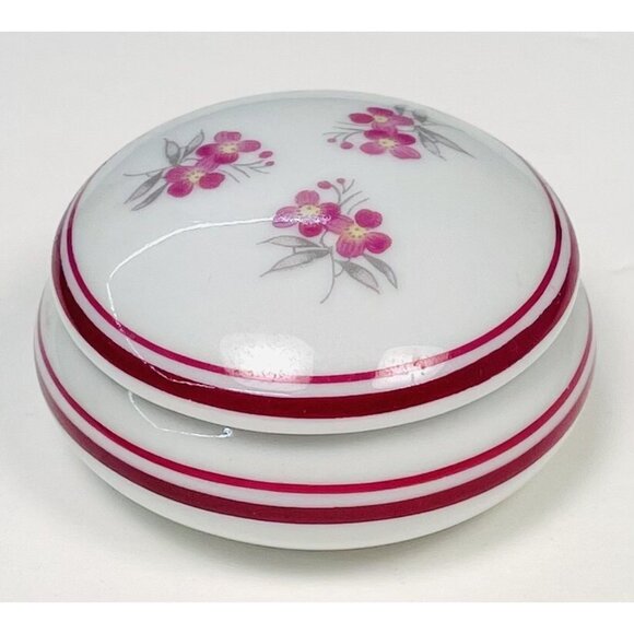 VTG LIMOGES France White Porcelain Round 2" TRINKET BOX Pink Flower Floral EUC - Picture 1 of 4